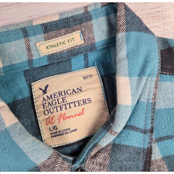 American Eagle AE Flannel Athletic Fit Blue Plaid Shirt sz Large - Picture 2 of 5